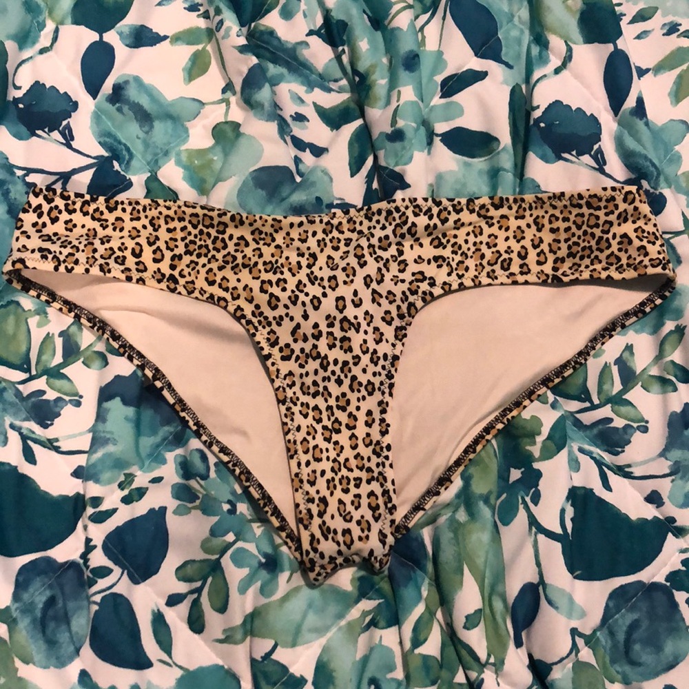 VIctoria’s Secret Swim Cheetah Bottoms